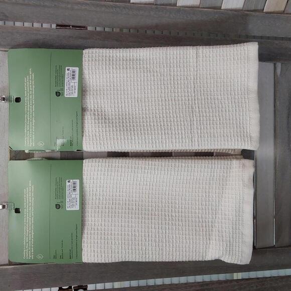 18" x 28" Vintage Waffle Kitchen Towel Cream | Figmint | Set of 2 - Picture 4 of 5